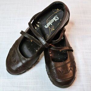 SKECHERS Brown Leather Bikers/Sport Corsica Peacock Mary Jane flats Size 7.5